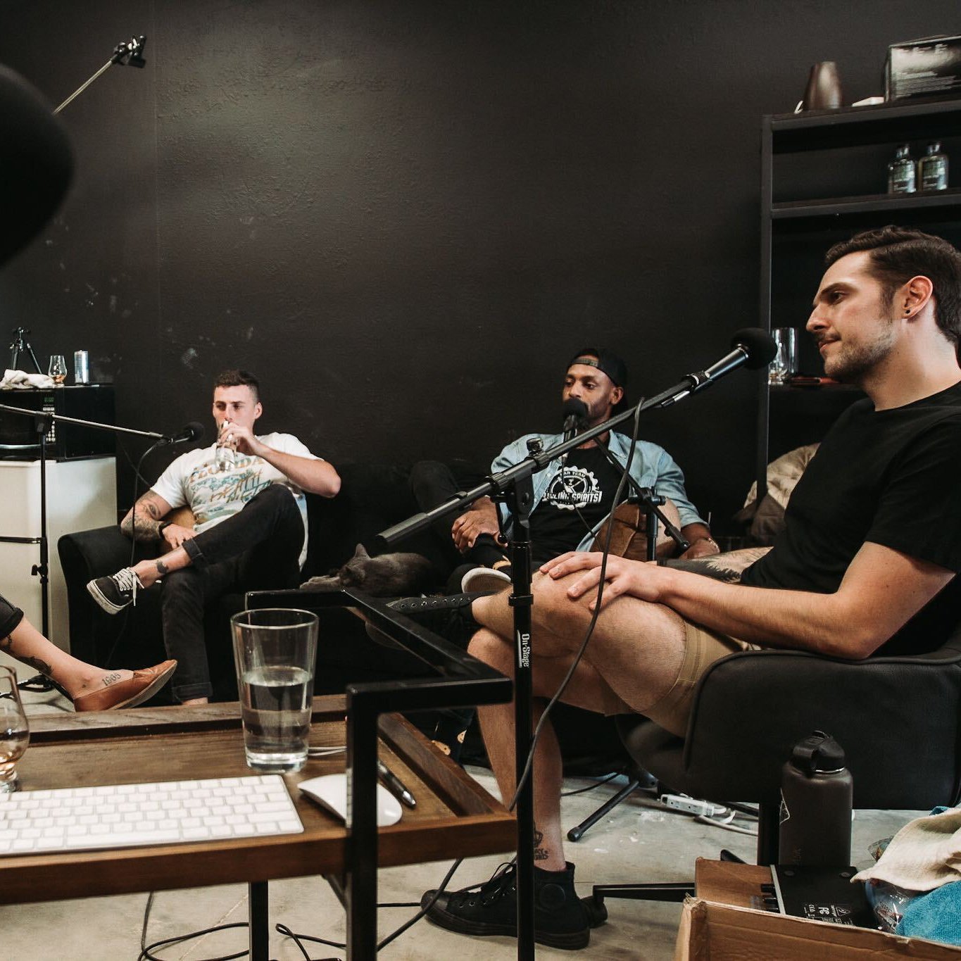 #29 - Bartender Roundtable | F*** Yelp